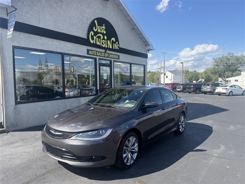 2015 Chrysler 200 S
