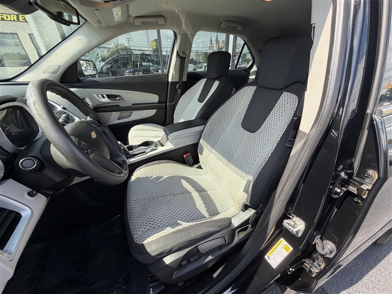 2014 Chevrolet Equinox LS - Photo 12