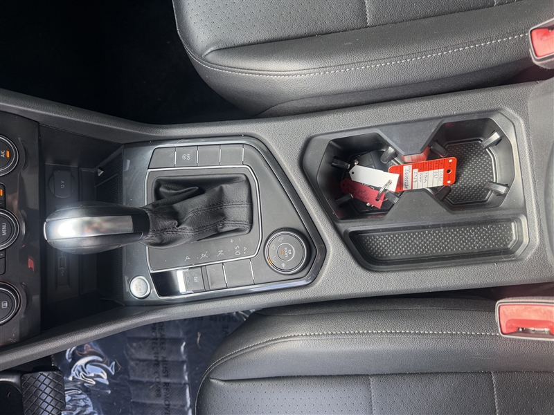2020 Volkswagen Tiguan SE - Photo 10
